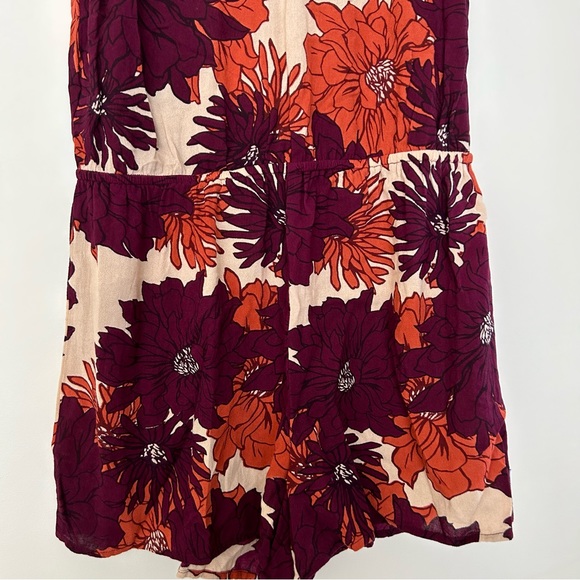 Sisstrevolution Floral Romper - Picture 3 of 12